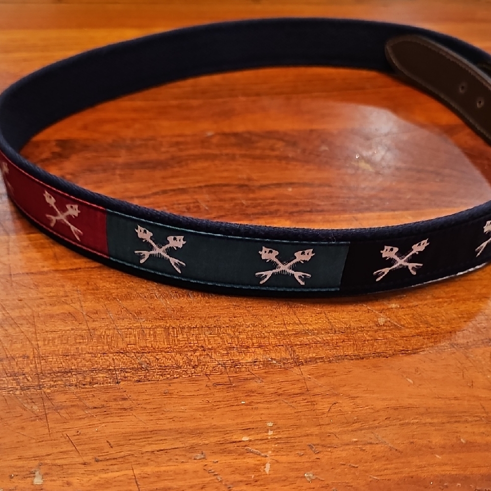 Vineyard Vines Navy and Burgundy Belt